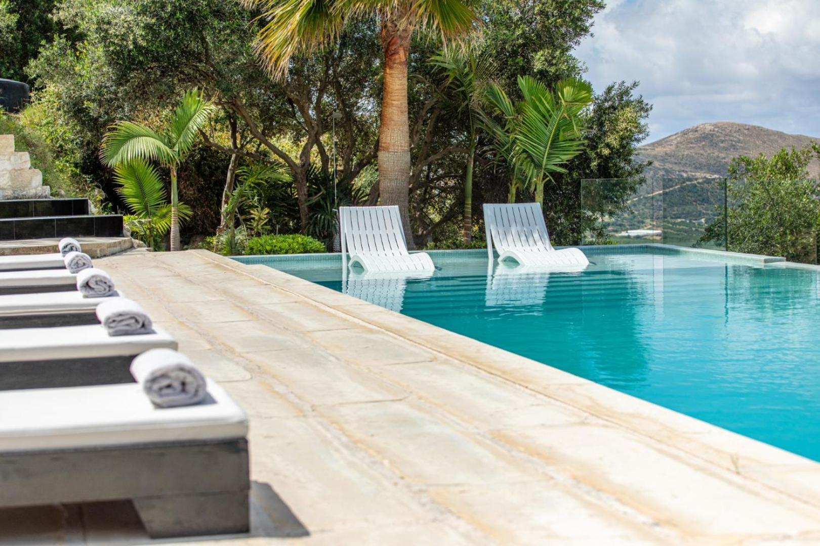 Villa Dione Palace Фаласарна Екстер'єр фото